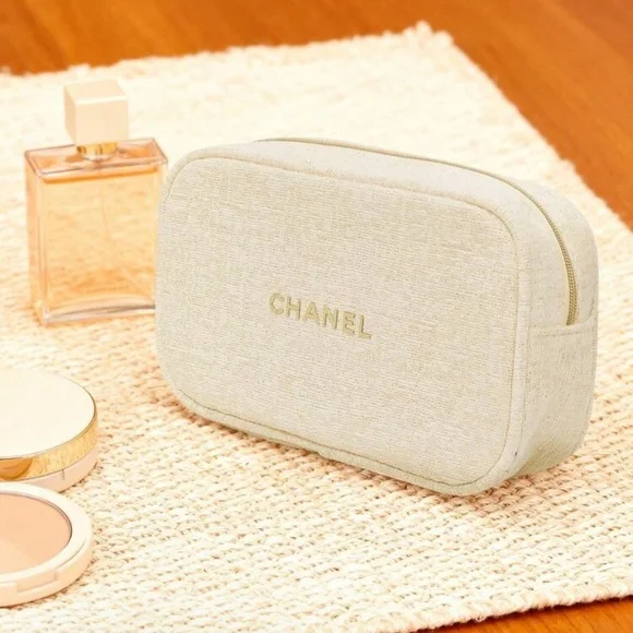 CHANEL Cream Cosmetic Bag - Picture 2 of 4